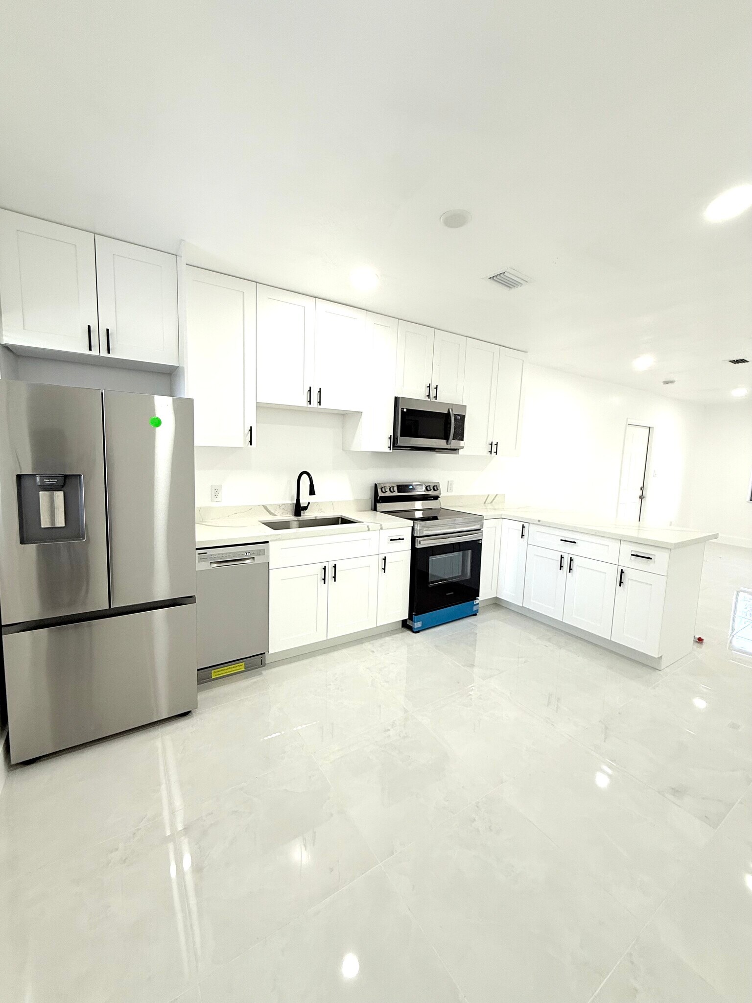 Building Photo - 209 NW 10th St