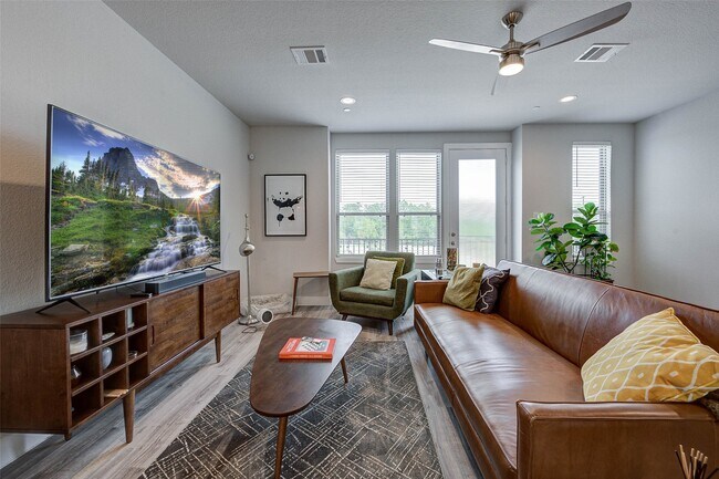 Building Photo - 18732 Centro Main St