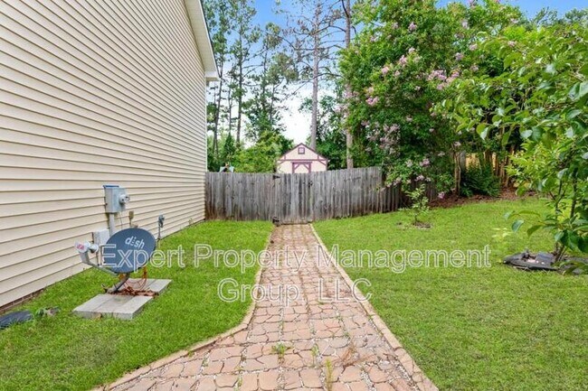 Building Photo - 2470 Lull Water Dr