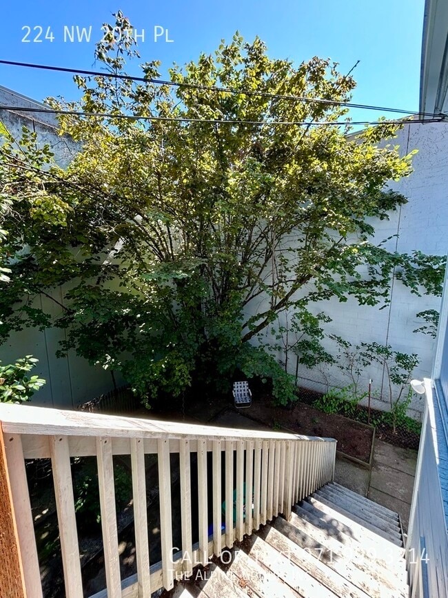 Building Photo - 224 NW 20th Pl