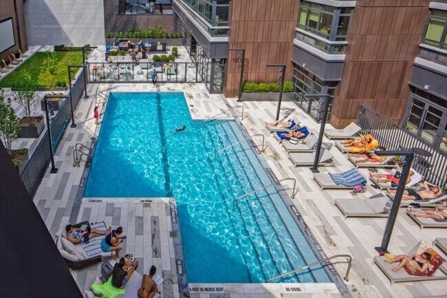 Primary Photo - 0 bedroom in LONG ISLAND CITY NY 11101