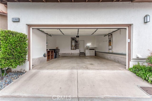 Building Photo - 12948 Ave Empresa