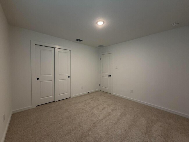 Building Photo - 8407 Tranquil Bay Ct