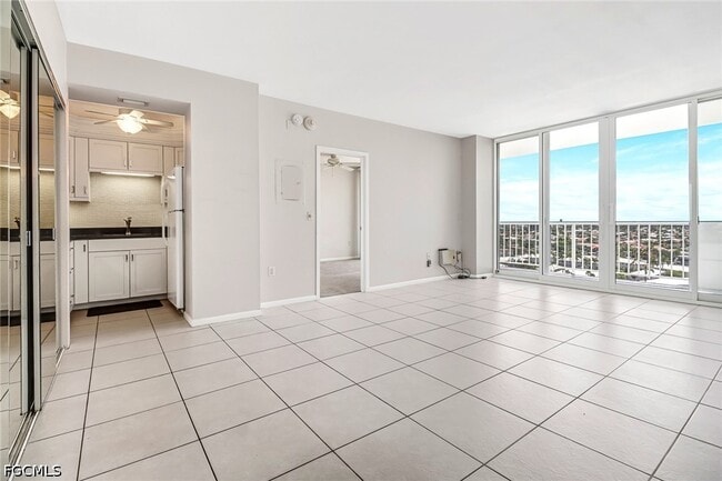 Building Photo - 140 Seaview Ct
