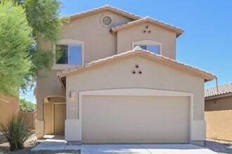 Building Photo - 1024 E Lyle Canyon Dr