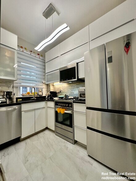 Building Photo - 311 Allston St