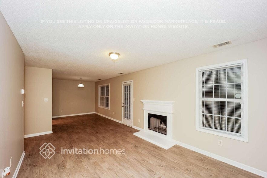 Building Photo - 220 Brookwood Cove