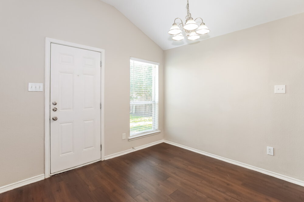 Building Photo - 6552 Manitoba St