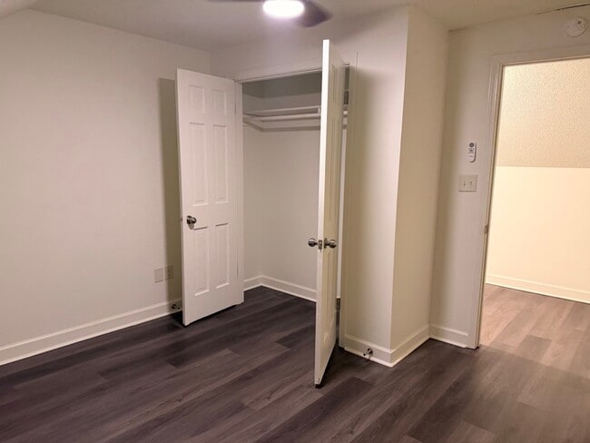 Building Photo - 1213 N 32nd Ave