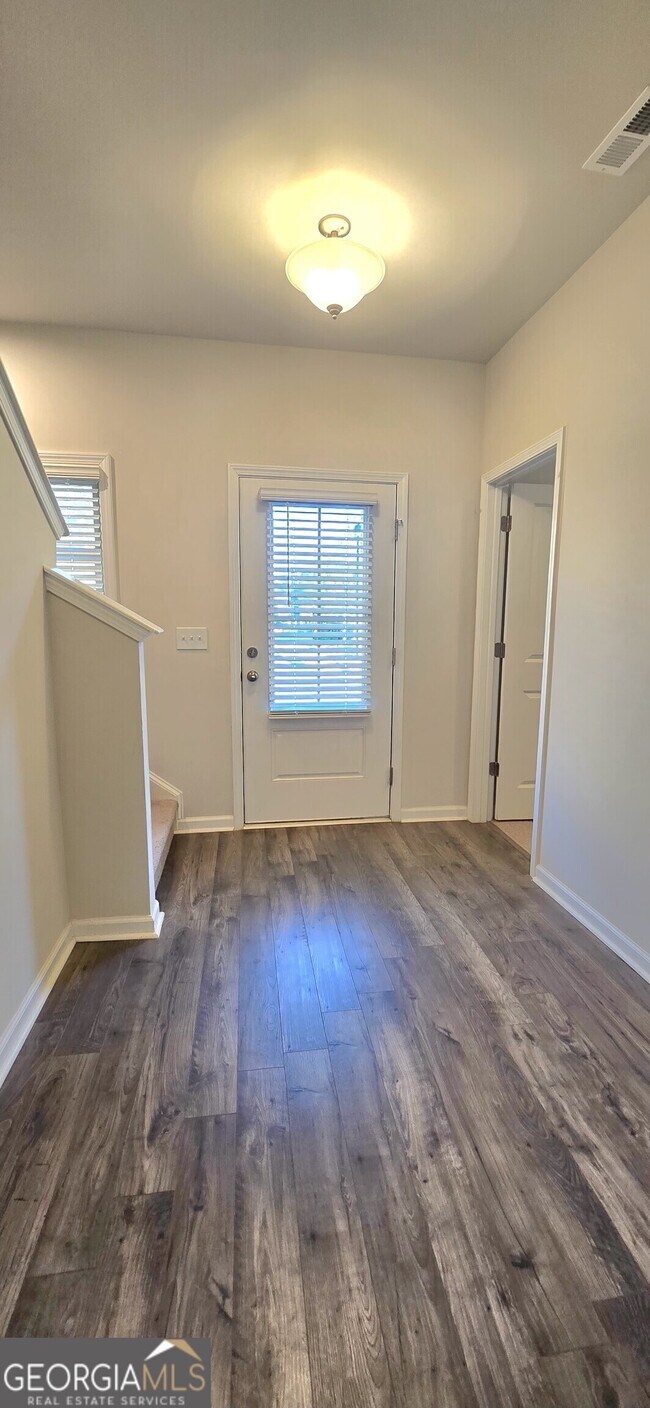 Building Photo - 3608 Hidden Valley Cir
