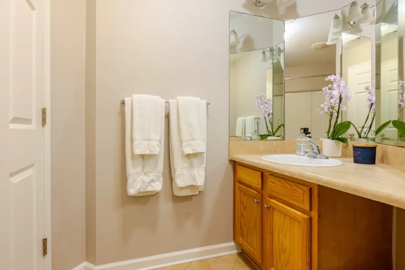 Building Photo - 1848 Greenville St