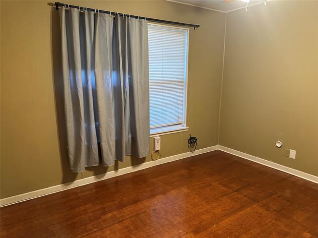 Building Photo - 717 S La Salle Dr