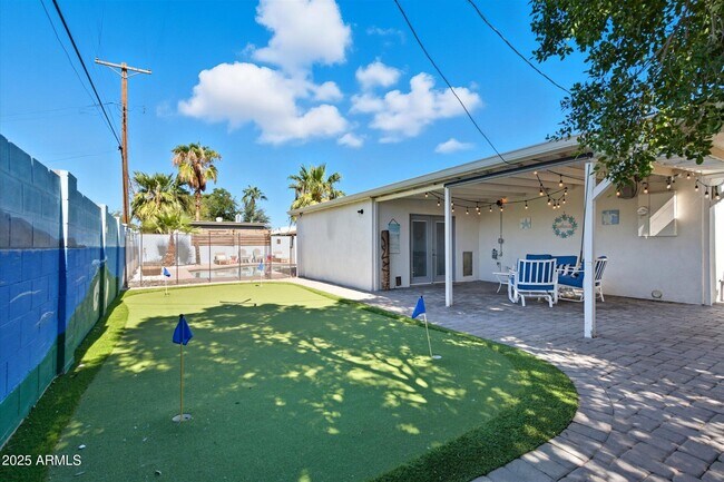 Building Photo - 2530 N 68th Pl