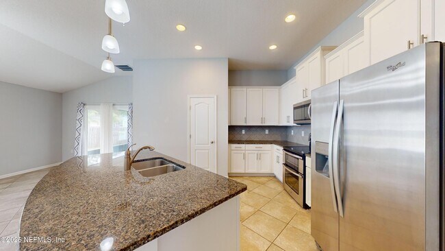 Building Photo - 14 Bluestone River Way