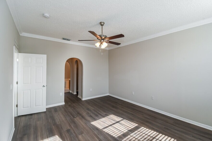 Building Photo - 7263 Lancashire Ct