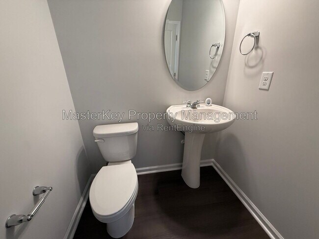 Building Photo - 329 Deercroft Dr