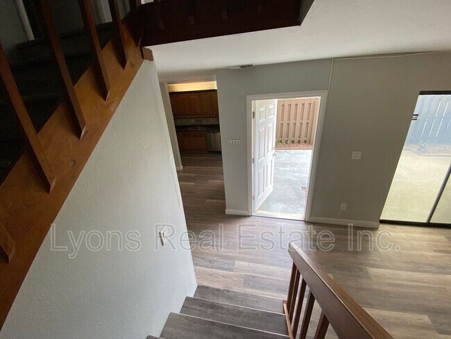 Building Photo - 1667 Park Meadows Dr