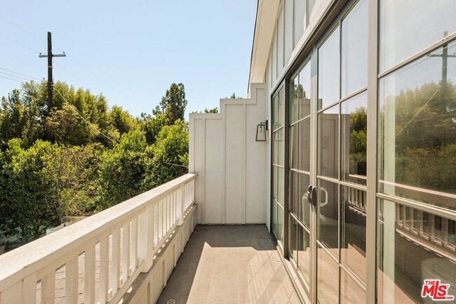 Building Photo - 4538 Camellia Ave