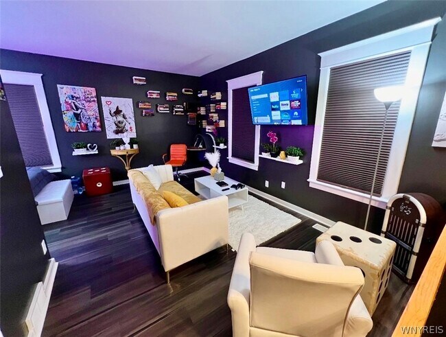 Building Photo - 25 Whitney Pl