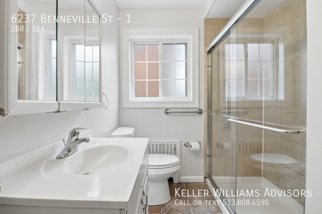 Building Photo - 6237 Benneville St