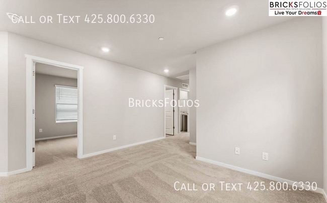 Building Photo - 4205 Pronghorn Pl
