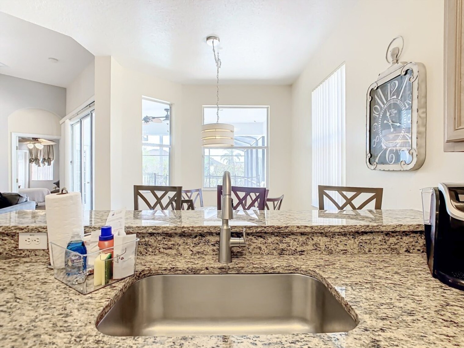 Building Photo - 846 Orista Dr