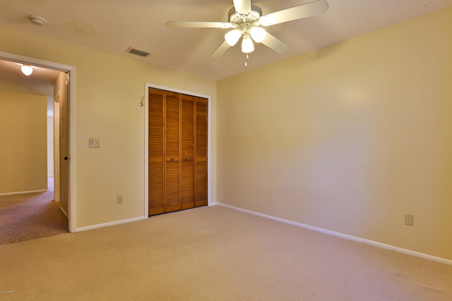 Building Photo - 417 Banana Cay Dr