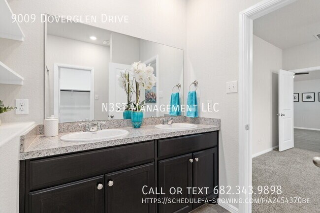 Building Photo - 9009 Doverglen Dr