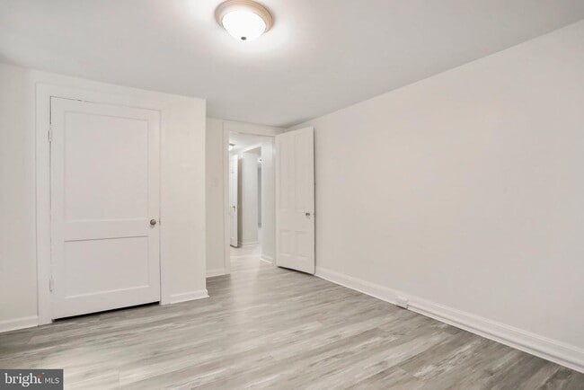Building Photo - 310 N Potomac St