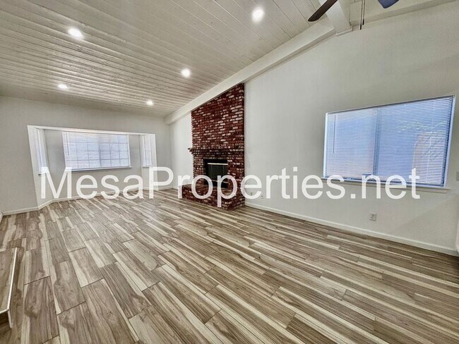 Building Photo - 15717 Bear Valley Rd