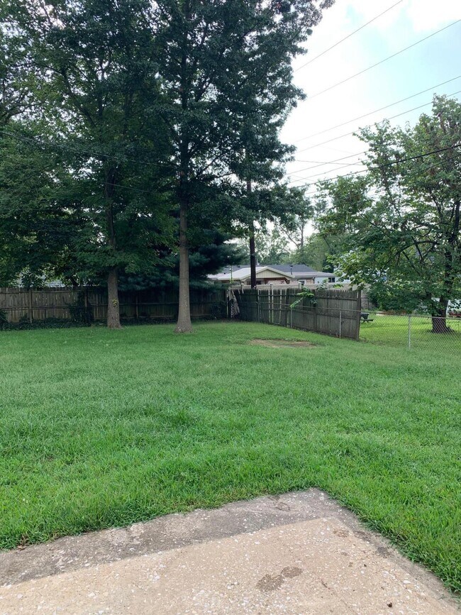 Building Photo - 3516 Willowood Rd
