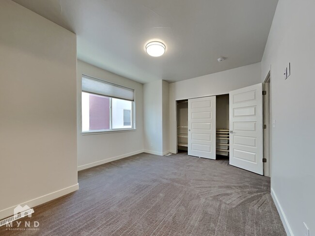 Building Photo - 4324 N Pecos St