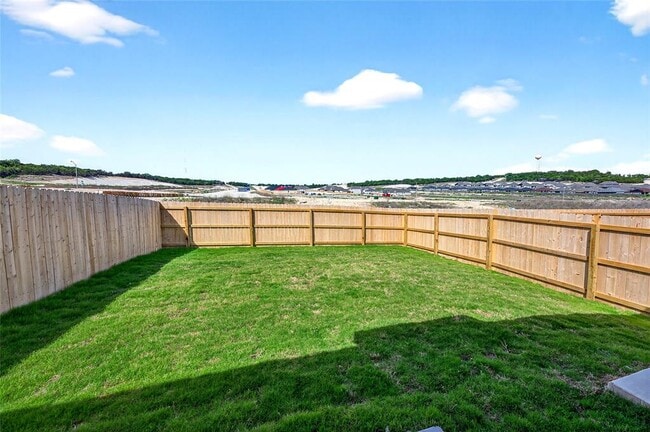 Building Photo - 628 Pacific Crest Trl