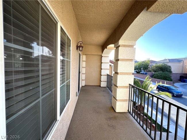 Building Photo - 6789 Flamenco Ct