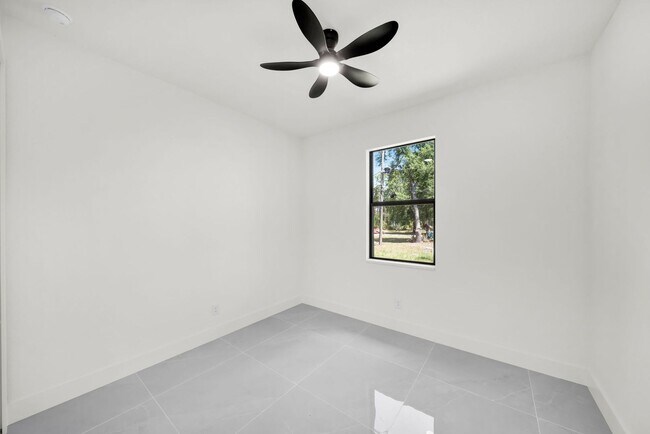Building Photo - Be the first in occupy this 2025 constructed home in the city of North Port,FL! Qualify for a dep...