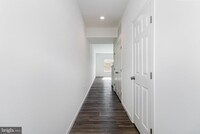 Building Photo - 7843 Briarwood Dr