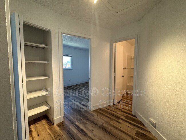 Building Photo - 6678 Provincial Dr