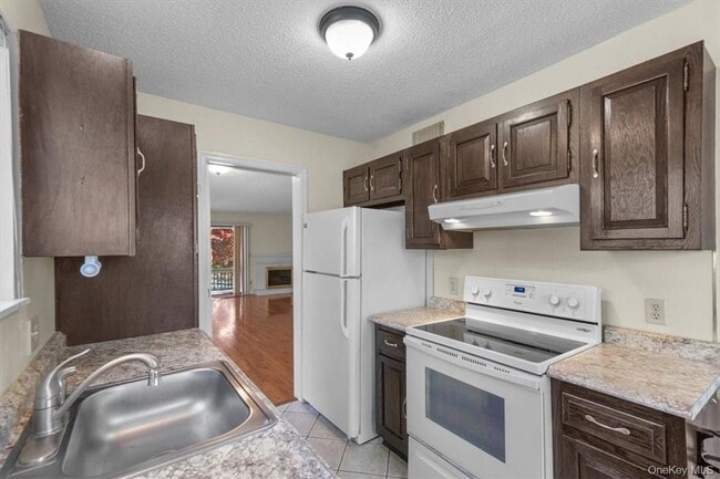 Building Photo - 49 A Heritage Hills