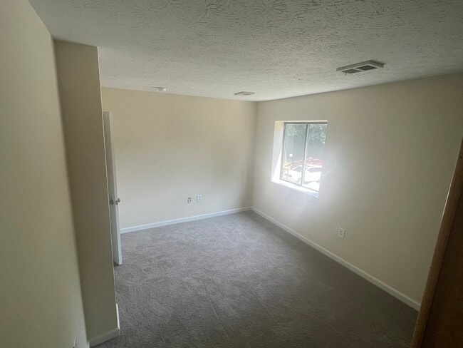 Building Photo - 38365 North Ln