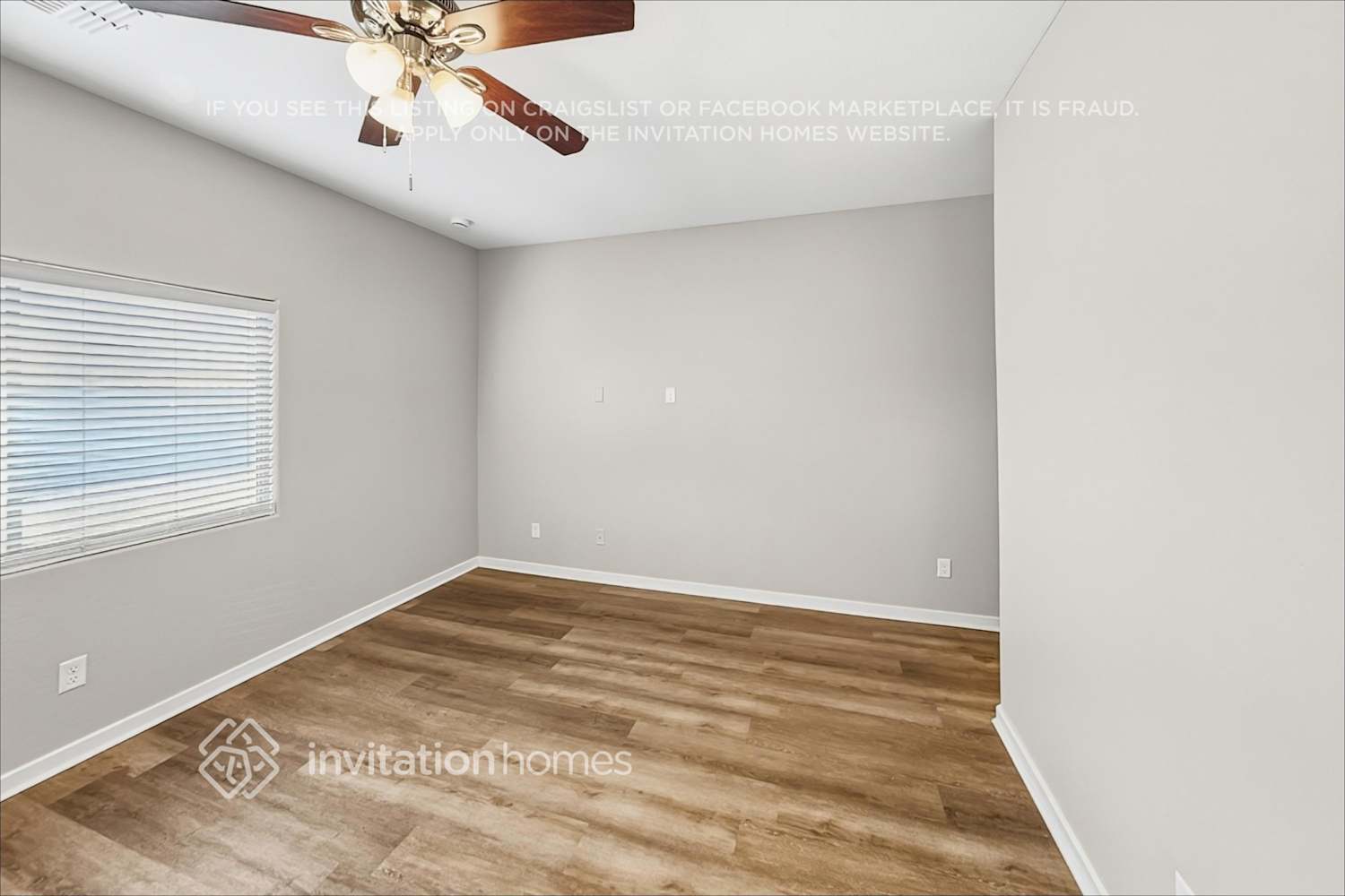 Building Photo - 5541 E Santa Clara Dr
