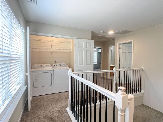 Building Photo - 585 Sable View Ln