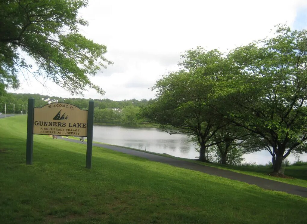 Few minutes walk to Gunners lake with walking trails - 19136 Willow Spring Dr