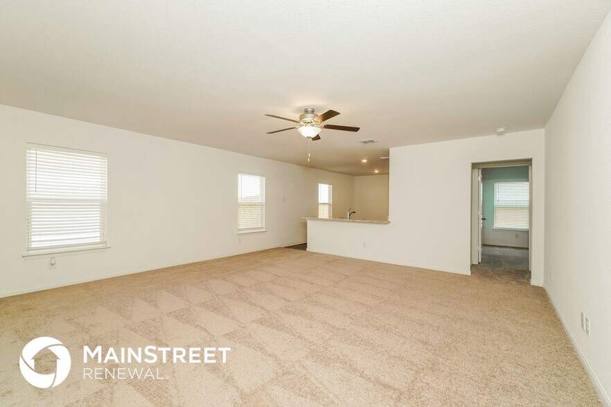 Building Photo - 4171 River Legacy