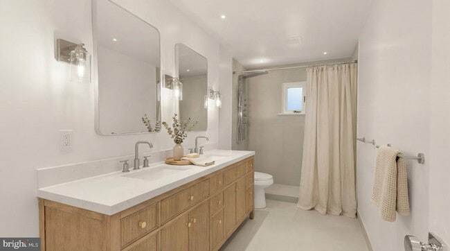 Building Photo - 10903 Beach Mill Rd