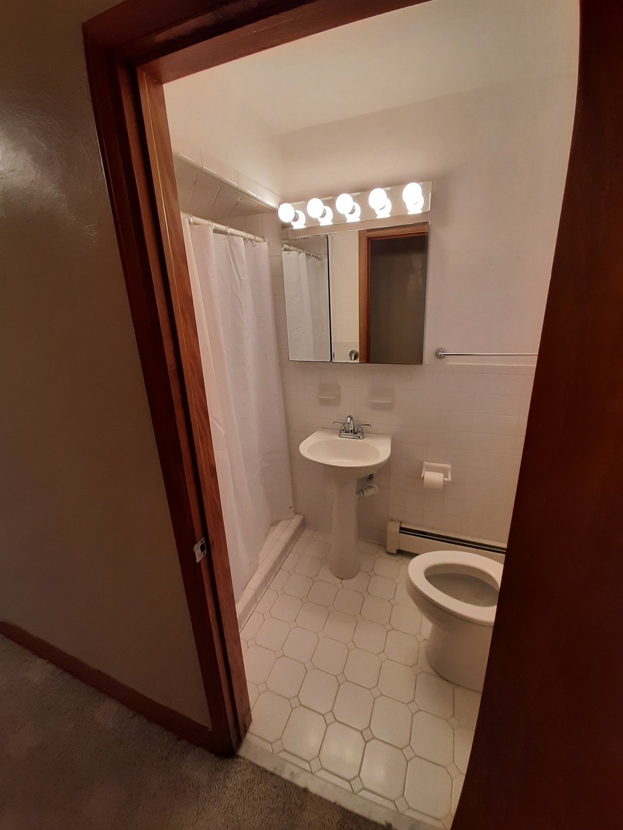 Building Photo - 3213 Tyre Neck Rd