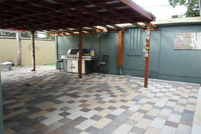 Building Photo - 3285 NW 97th St