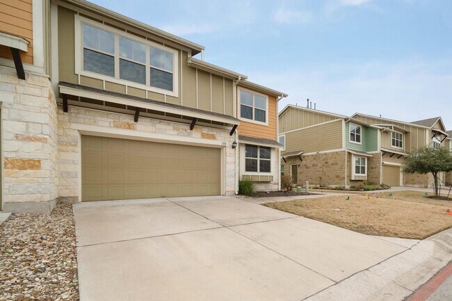 Building Photo - 1620 Bryant Dr
