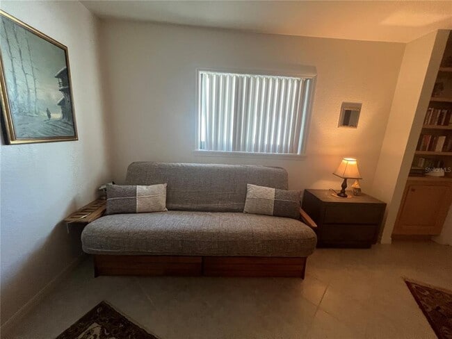 Building Photo - 3177 Clifford St