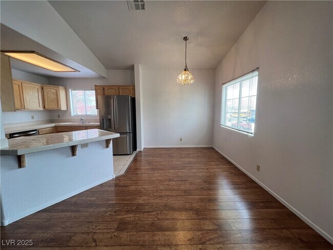 Building Photo - 8301 Boseck Dr