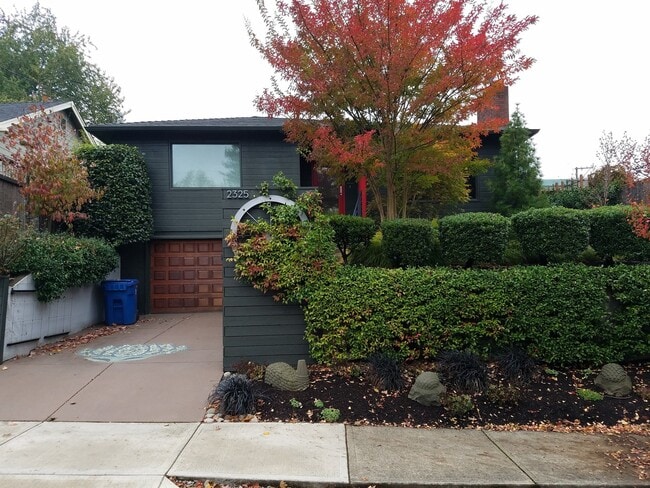 Primary Photo - WINTER SPECIAL: Beautiful Hidden Gem Modern Custom Home in Great Salem Neighborhood!